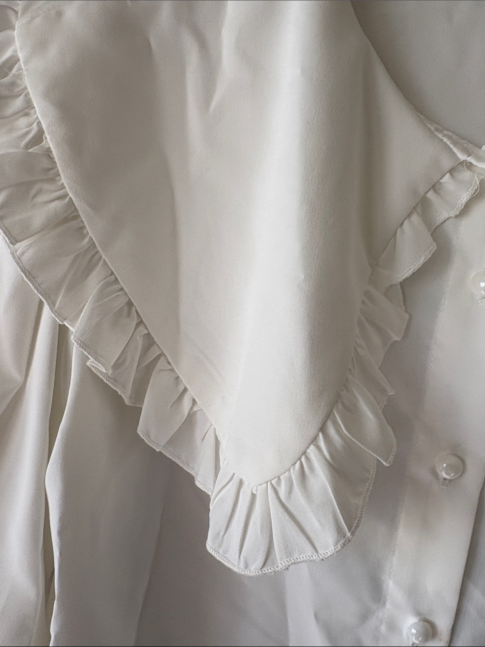 White Ruffled Collar Button-Front Blouse - Picture 5 of 6